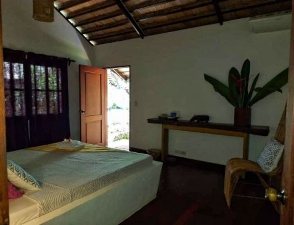 Villa Kalachuchi B&B 17/56