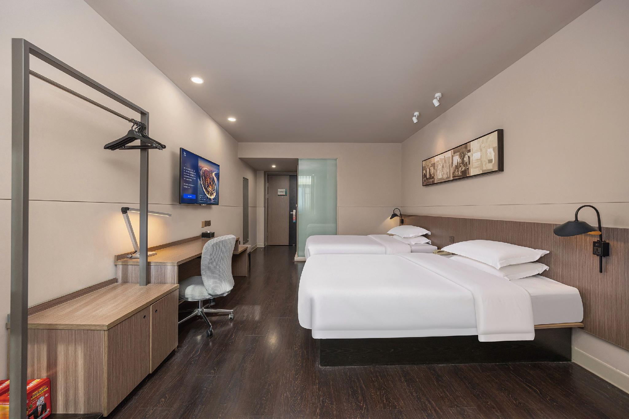 Deluxe, Twin Beds