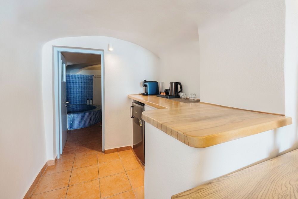 Kastro Suites 5/78