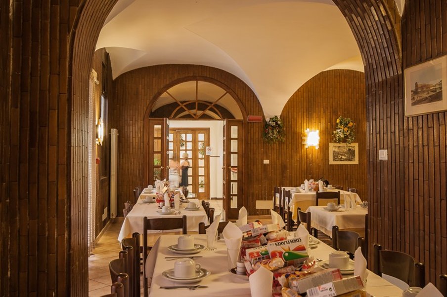 Tirreno Hotel 59/70