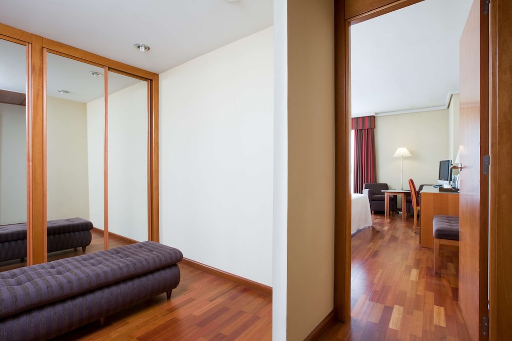 Travelodge Madrid Coslada Aeropuerto 34/60