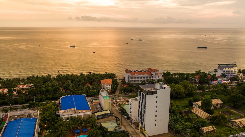 Stellar Hotel Phu Quoc 23/26