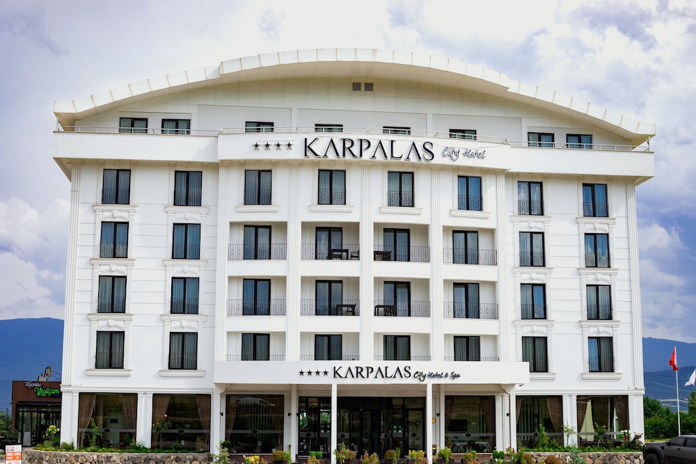Karpalas City Hotel & Spa 6/70