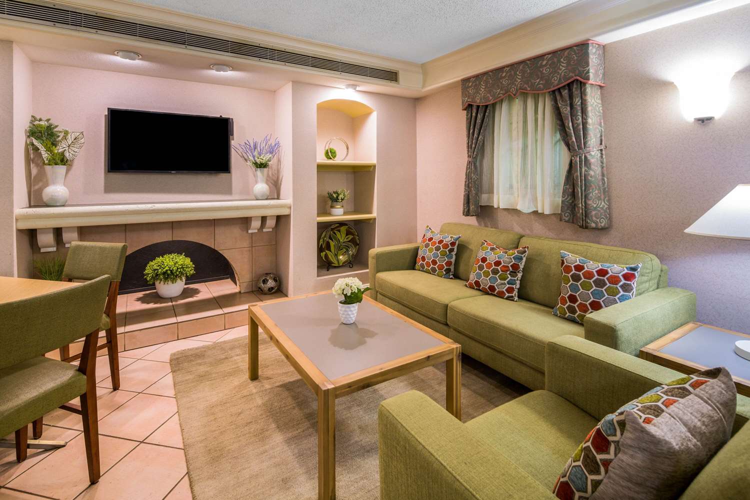 Days Inn by Wyndham San Diego Vista 28/46