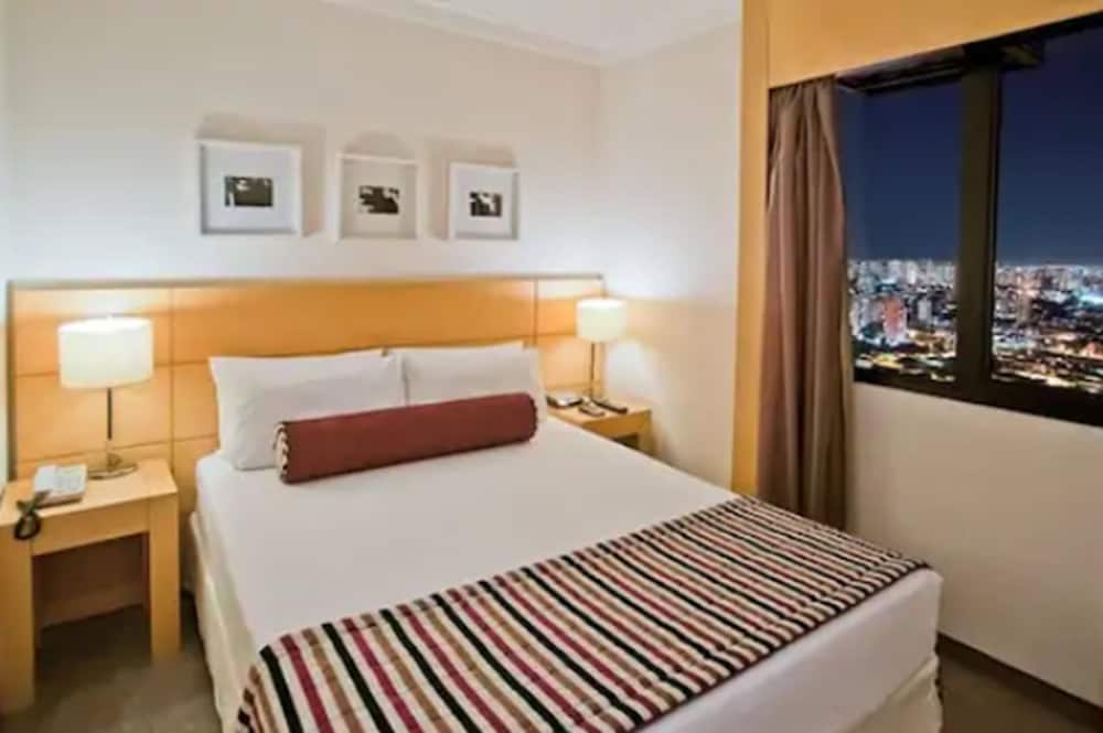 Esuites Congonhas by Atlantica 30/85