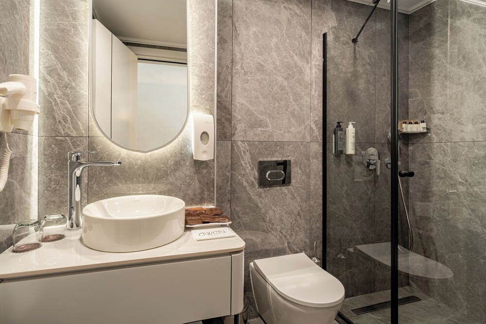 Lara Eyfel hotel 29/31