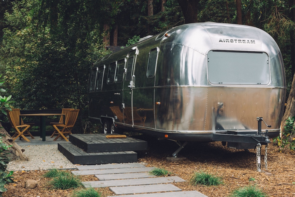 AutoCamp Russian River 48/52