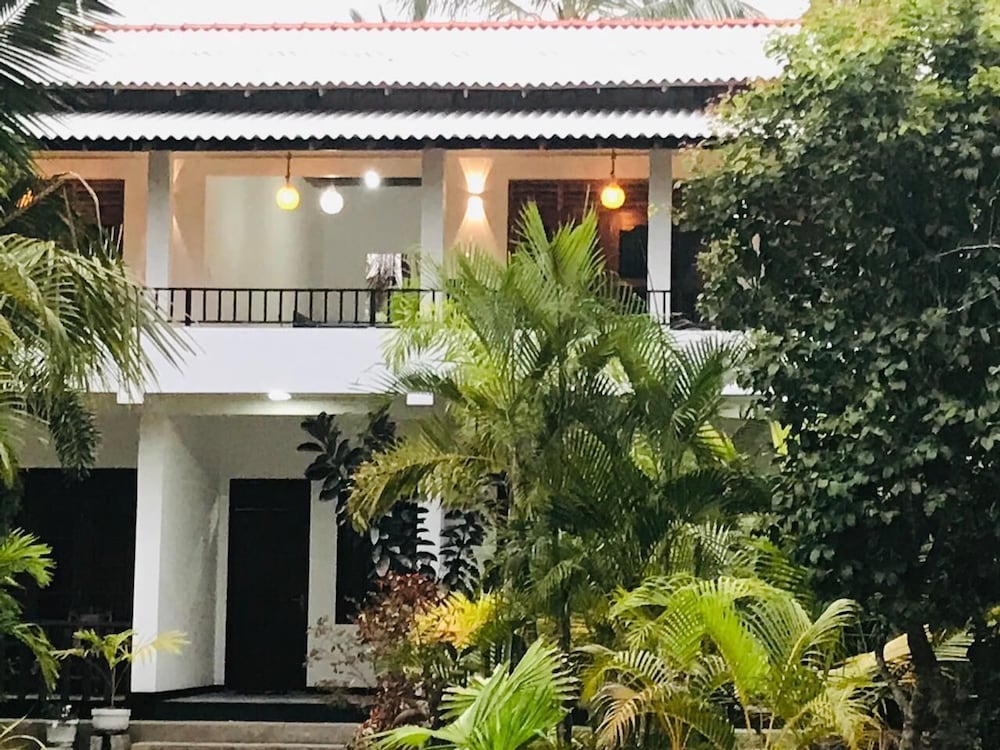 Senlora Resort 5/33