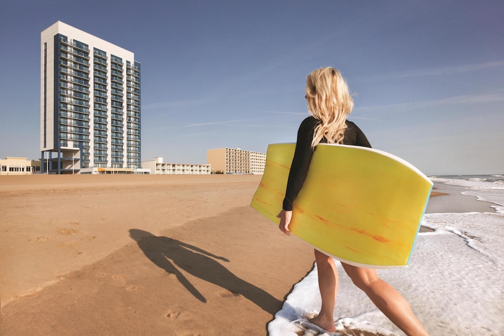 Hyatt House Virginia Beach Oceanfront 16/48