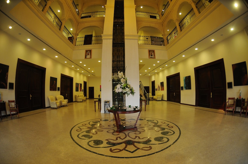 The Convention Center Royal Suites Hotel 3/50