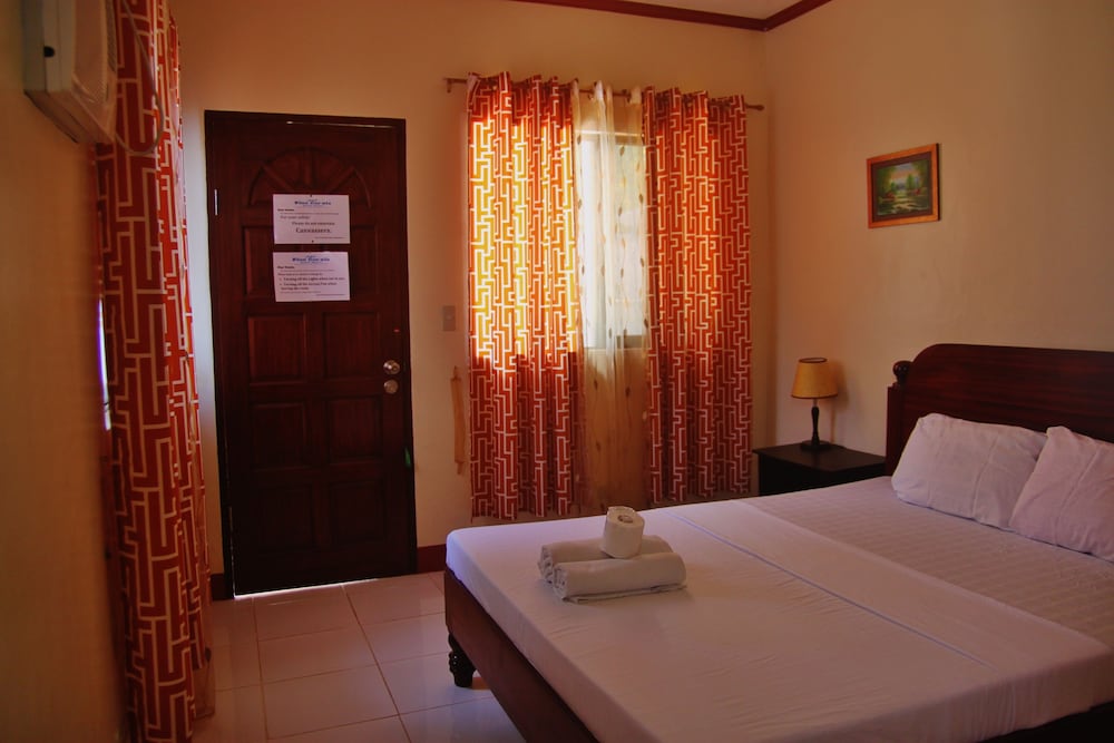 BLUE CORALS BEACH RESORT 23/66