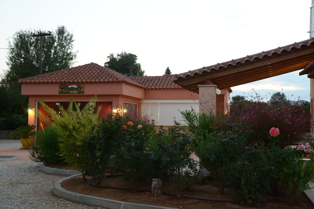 Marias Filoxenia Suites 3/50