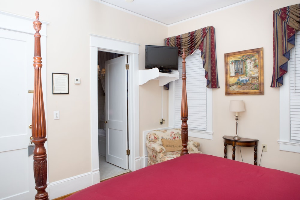 Burke Manor Inn & Pavilion 21/49
