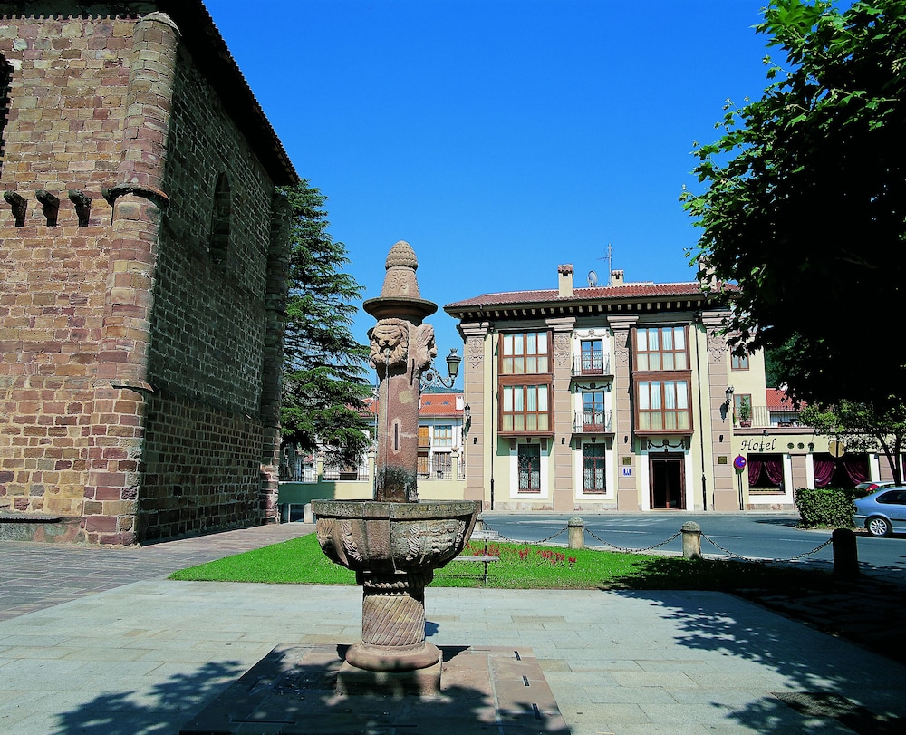 Palacio Azcarate Hotel 54/58