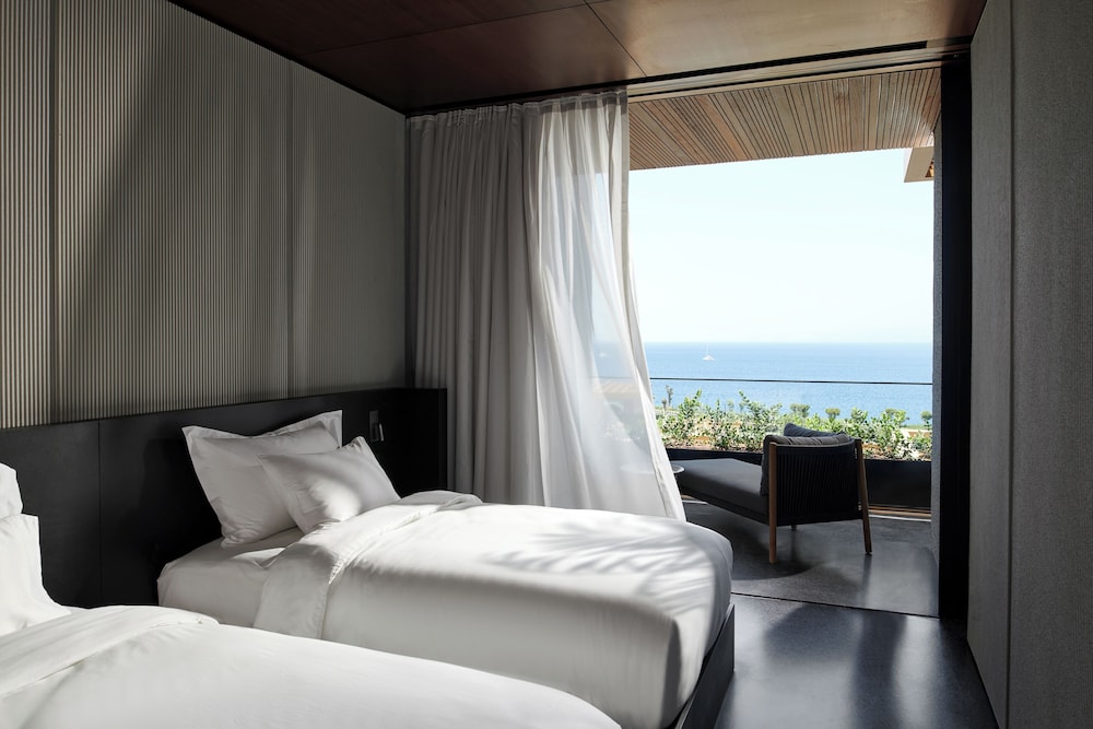3 Bedrooms, Duplex, Lagoon, Twin Beds, 2 King Beds, Sofa