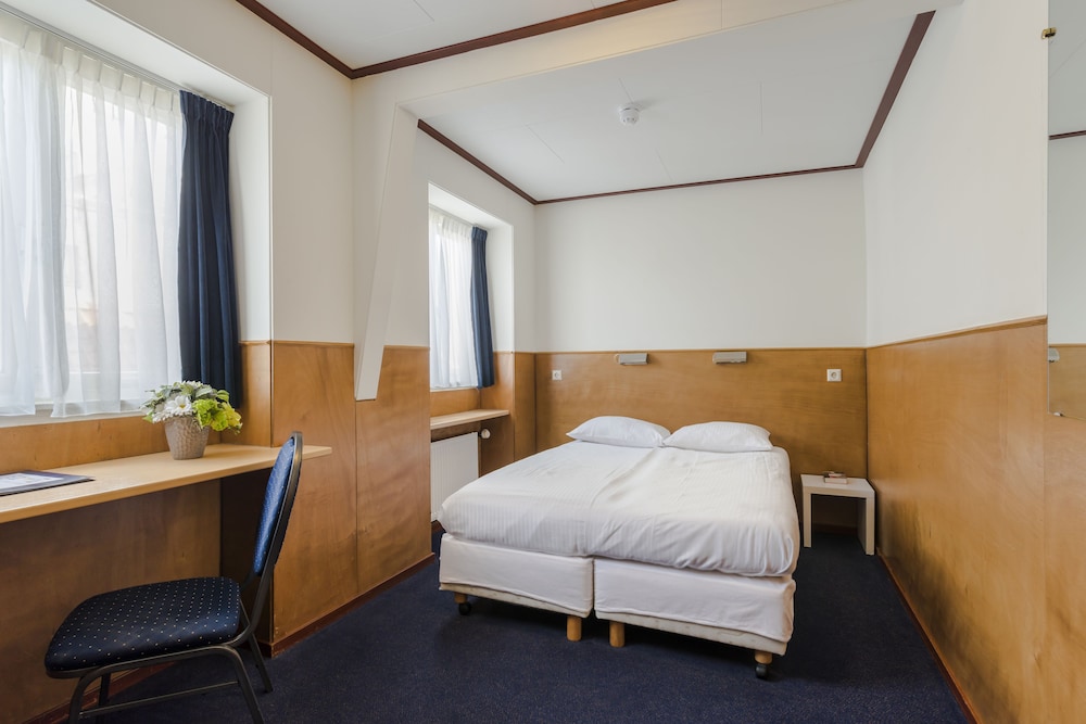 Hotel van Gelder 25/64