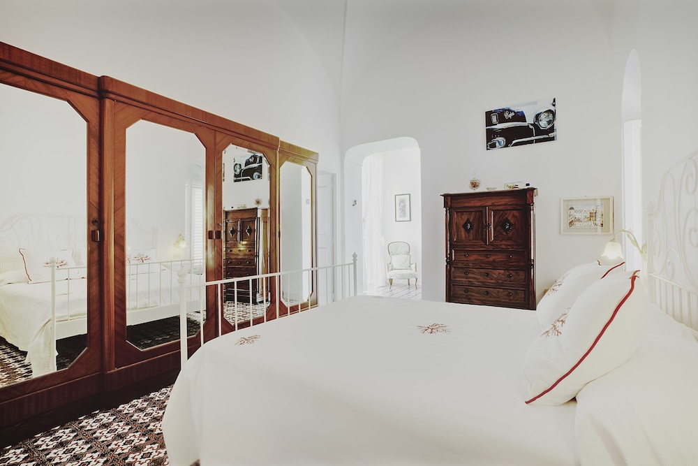 DELUXE, KING BED, SEA VIEW, SOFA