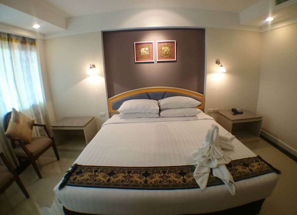 Ton Koon Hotel 16/46