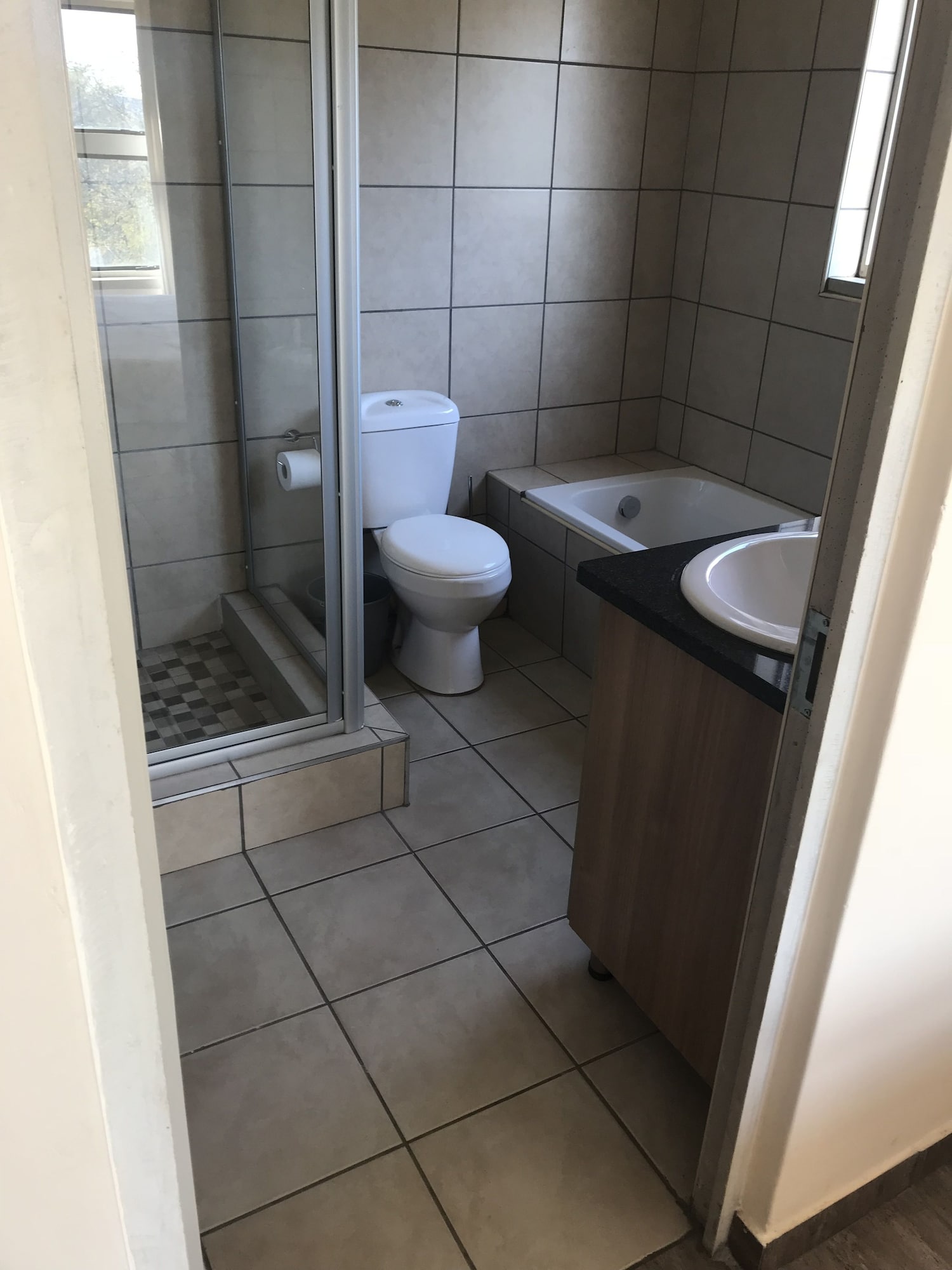 2 BEDROOMS, CLASSIC, APARTMENT, GARDEN VIEW