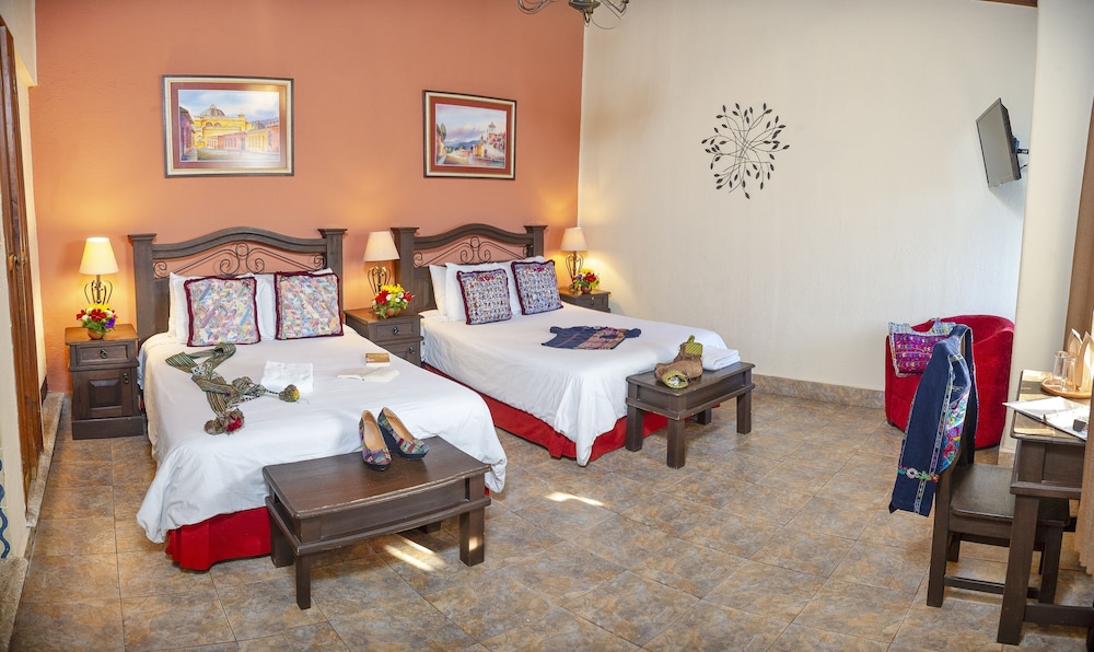 Casa Del Parque Hotel 9/50