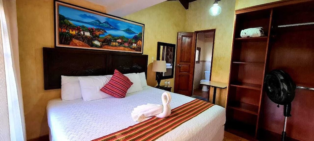 Hotel Real Antigua 7/50