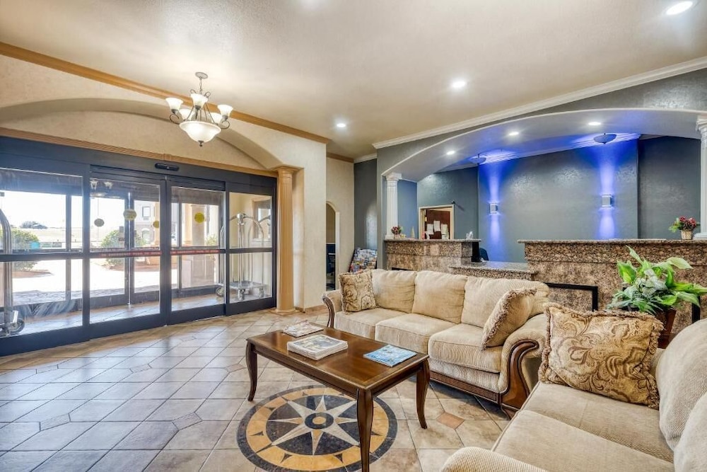 Spark by Hilton Wichita Falls 33/41