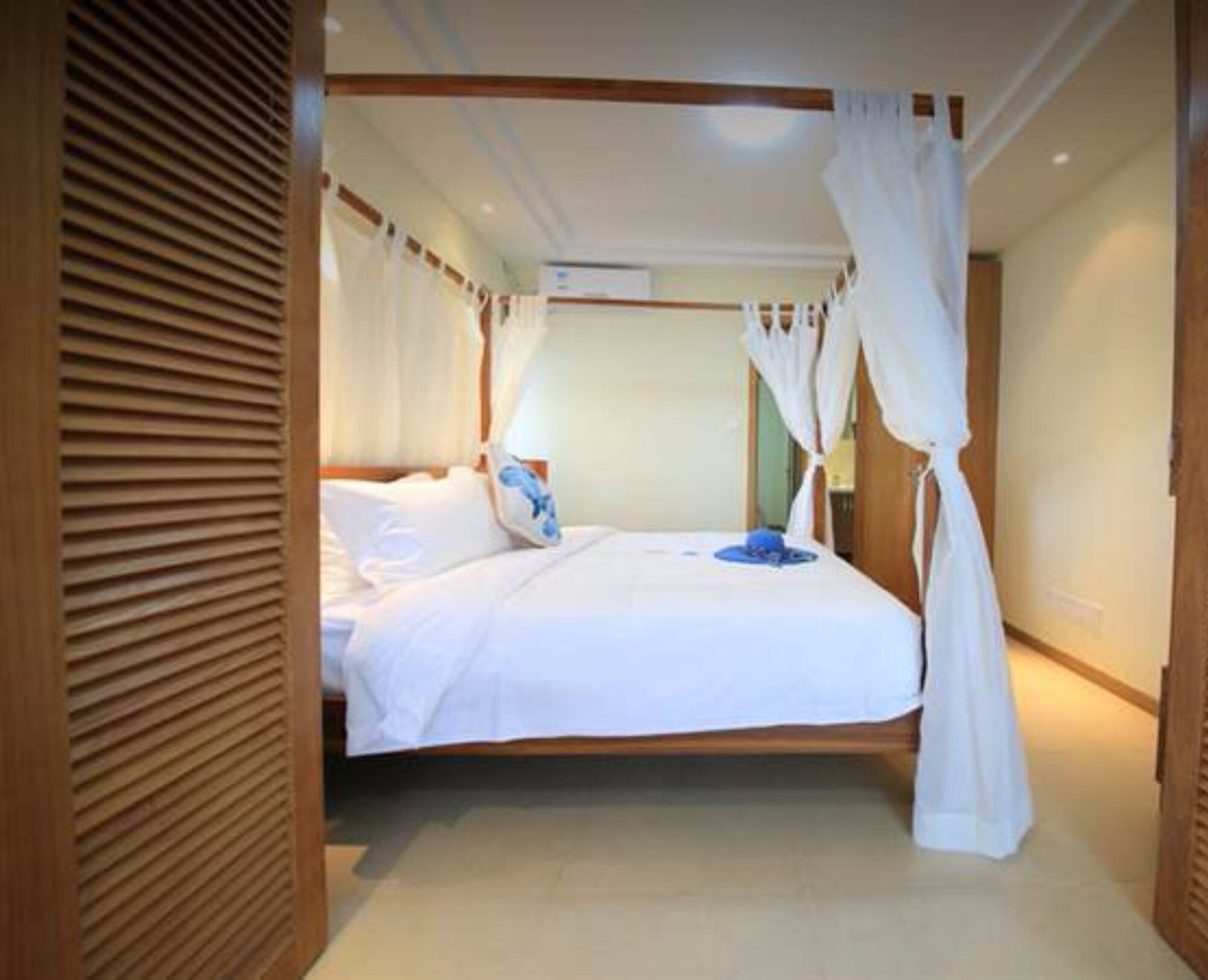 2 BEDROOMS, SUITE, SEA VIEW