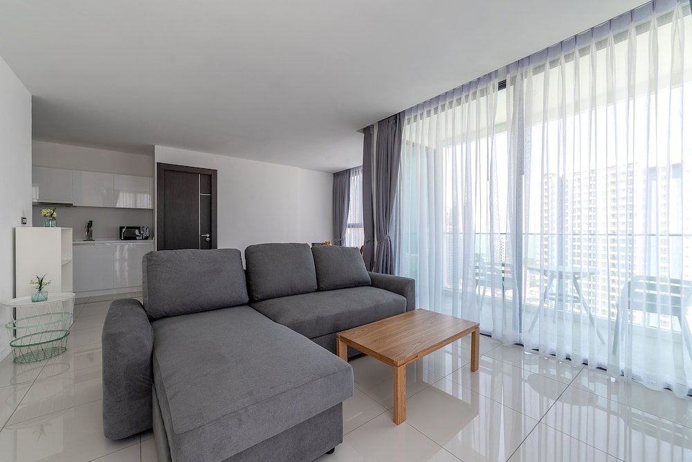 The Point Pratumnak by PSR ASIA 28/50