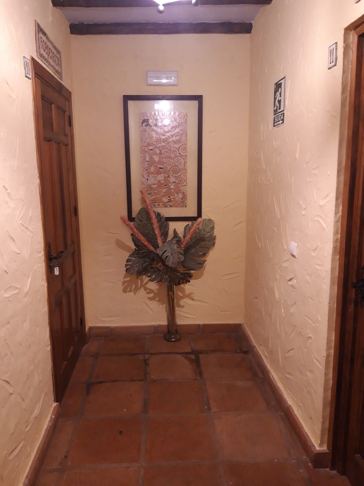 Hotel Hospederia Las Buitreras 38/70