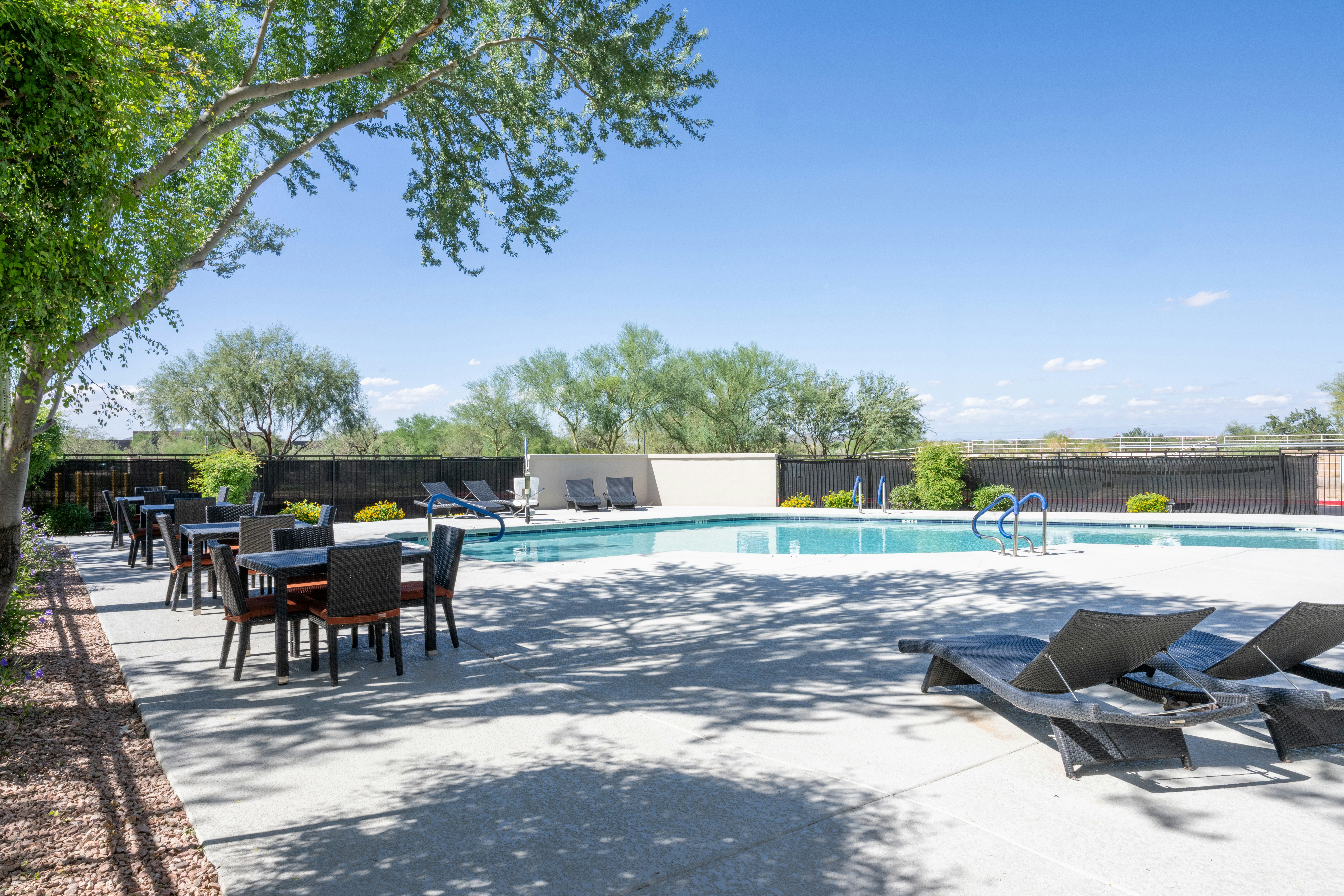 Hilton Garden Inn North Phoenix Scottsdale 64/65