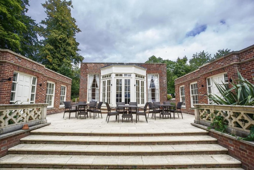 Donnington Grove Hotel And Country Club 1/57