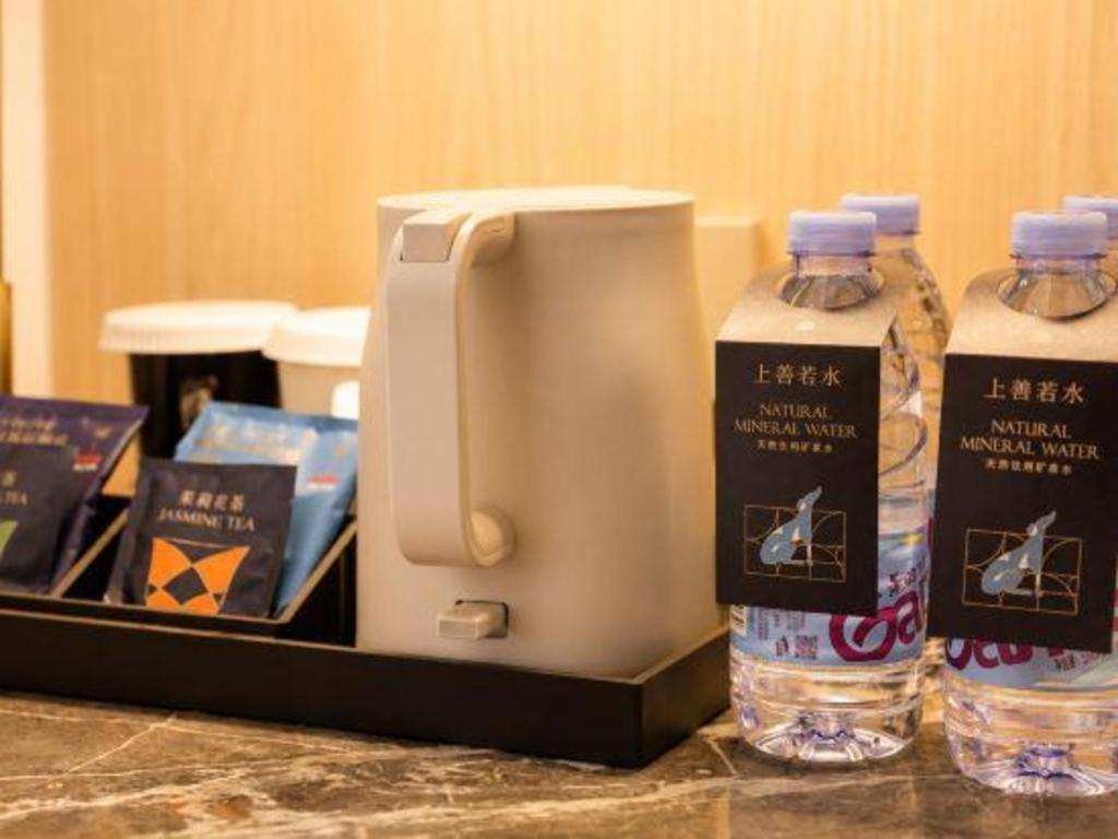 Jinjiang Metropolo Hotel (Qingdao Xinduxin Shuangshan Metro Station) 45/58