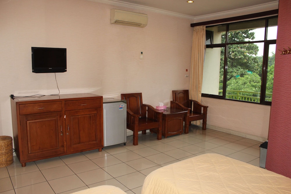 Hotel 678 Cawang 20/34