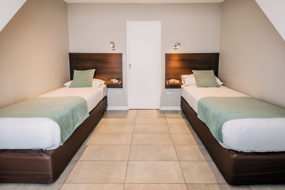 Family, Apartment, Double and Twin Beds, Bay View، Departamentos La Vela 4/5