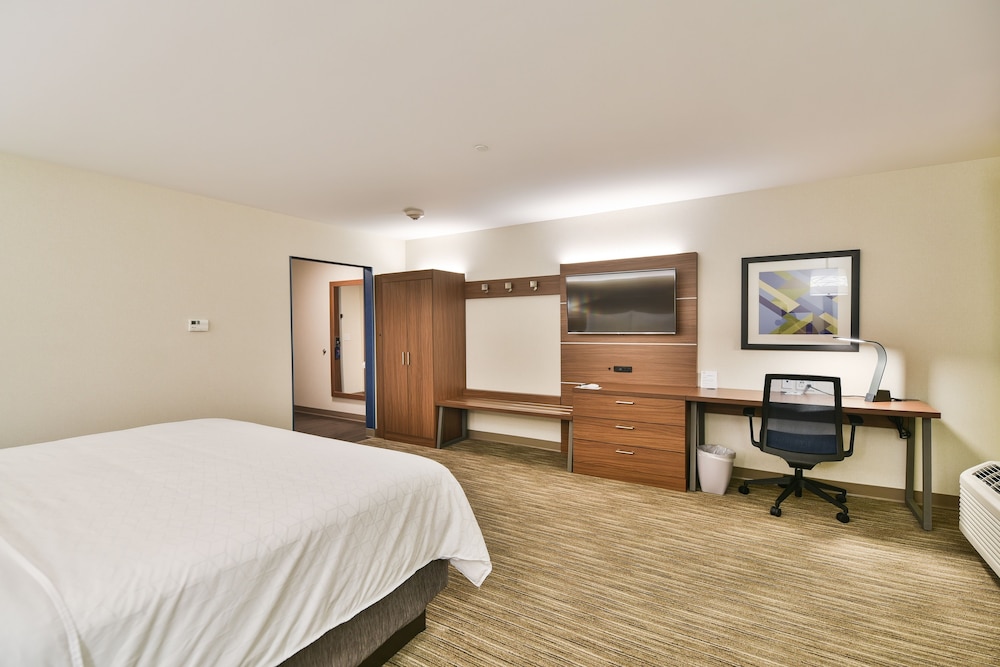 Holiday Inn Express & Suites Lehi Thanksgiving Point 16/58