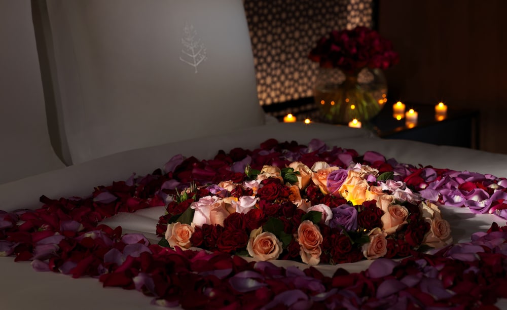 Four Seasons Hotel Kuwait at Burj Alshaya 72/78