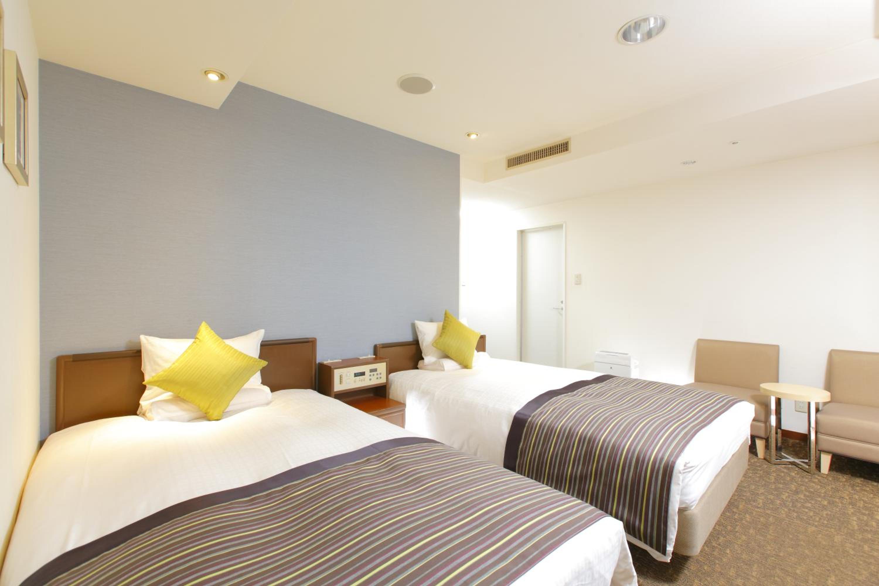 STANDARD, TWIN BEDS