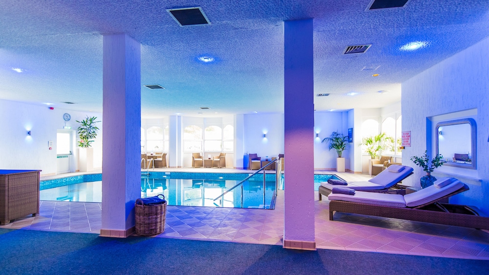 The Royal Duchy Hotel 46/53