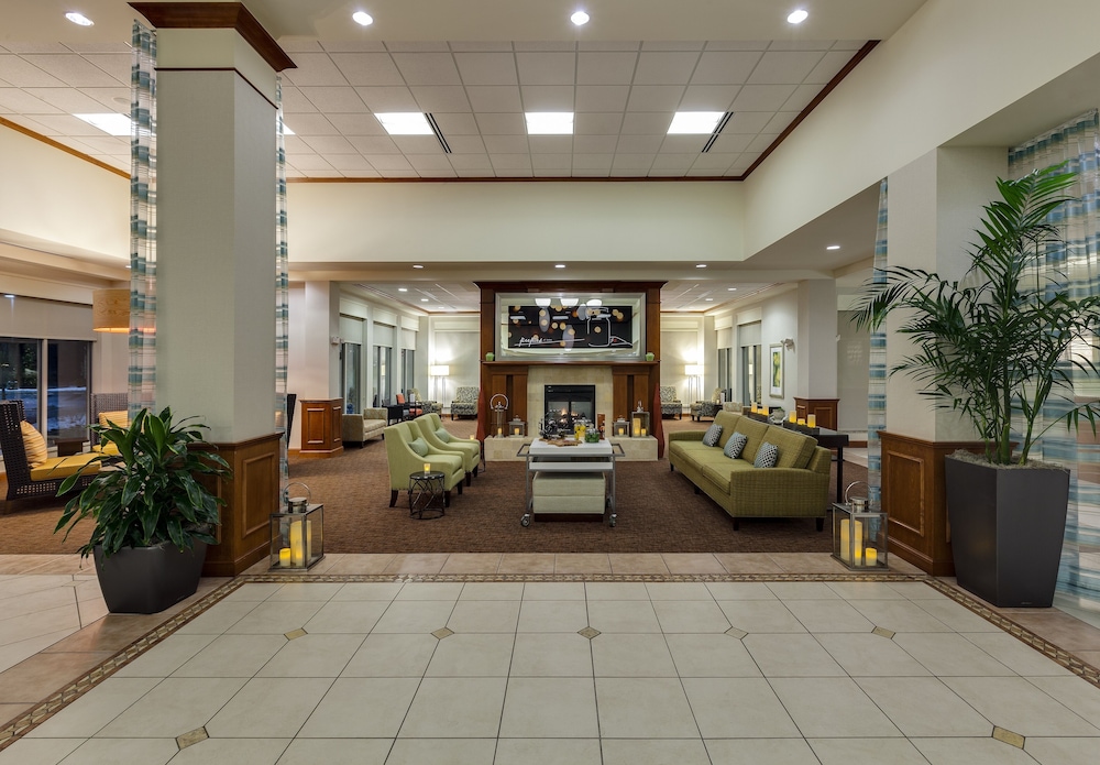 Hilton Garden Inn Lake Forest Mettawa 5/46