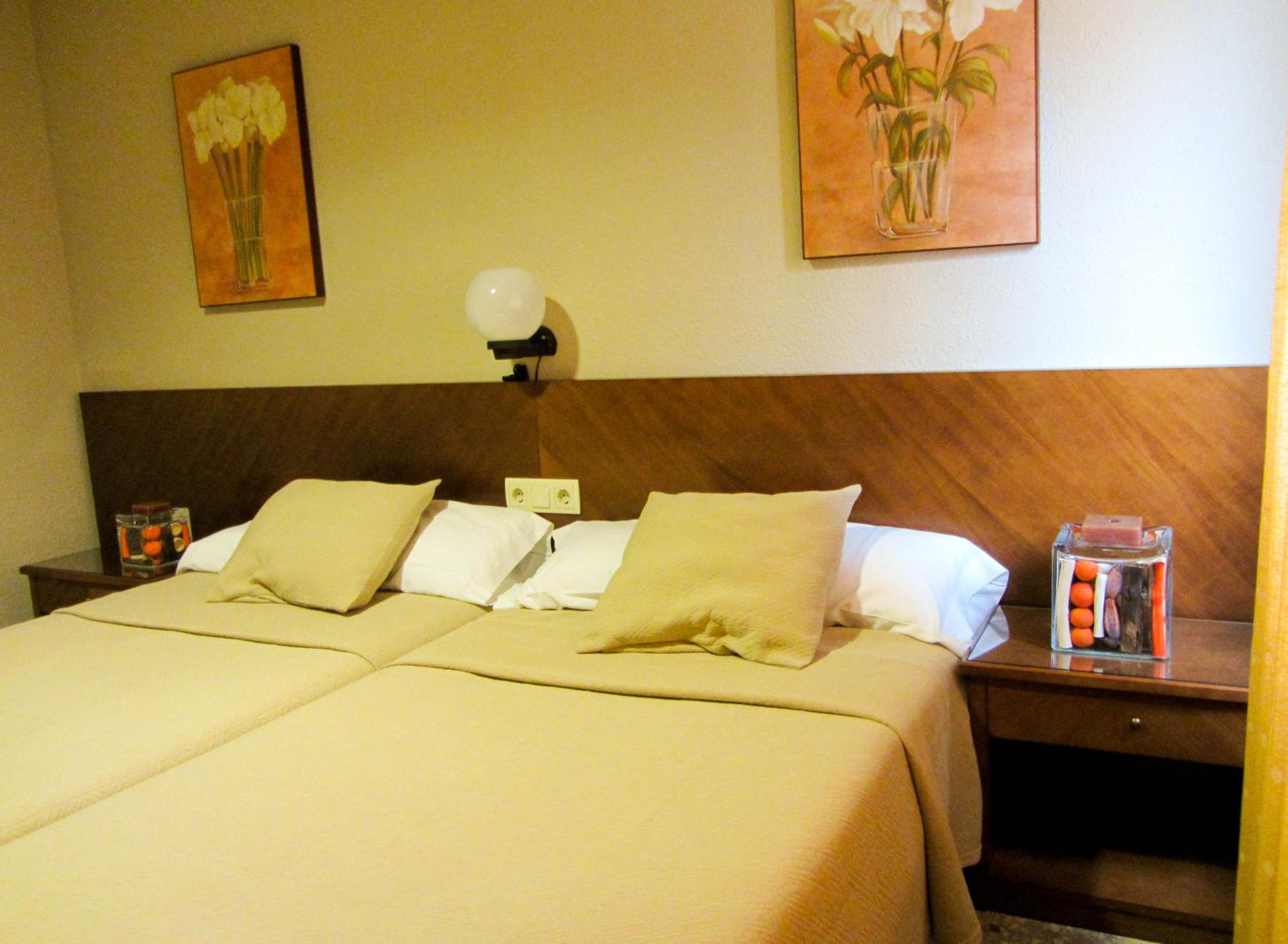 Avenida 10/83