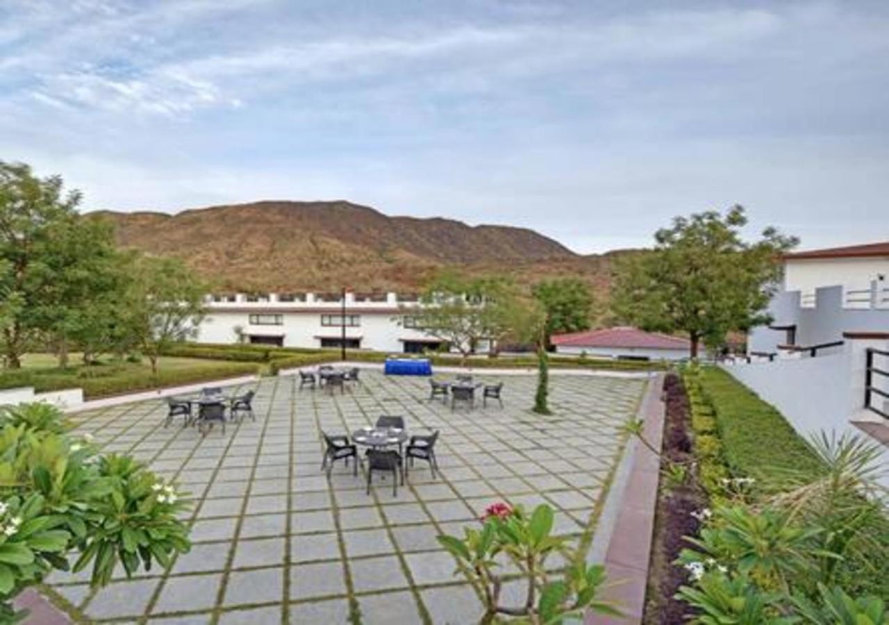 The Maharana Bagh 44/47