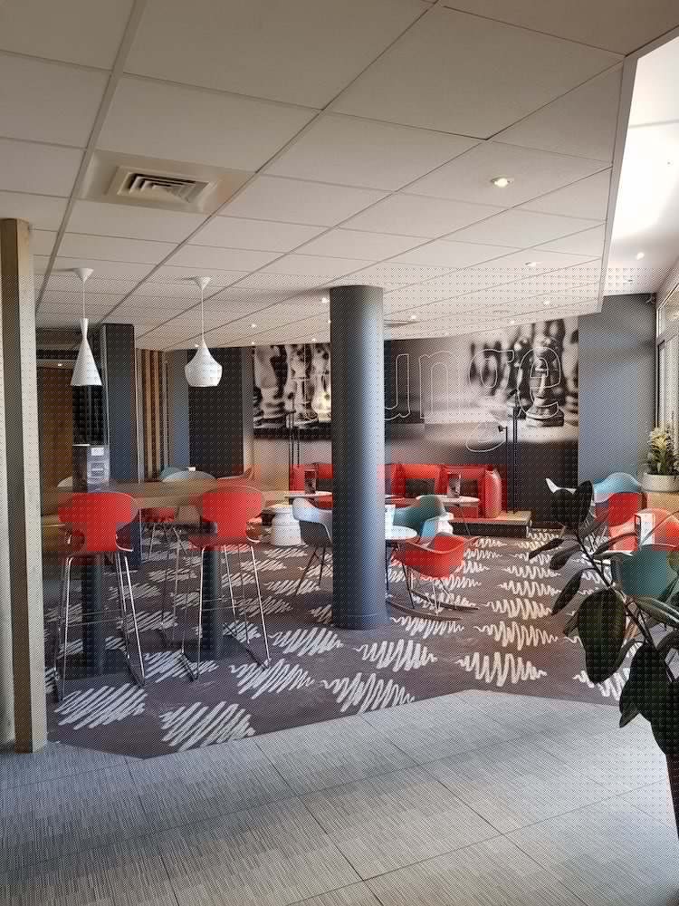 Ibis La Ciotat 61/74