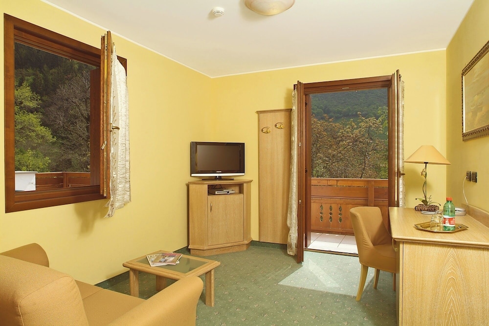 HOTEL CONCA VERDE 46/73