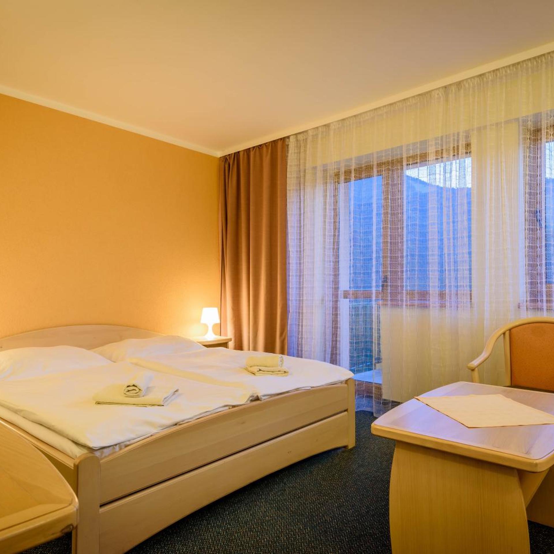 غرفة بسرير مزدوج بشرفة، Hotel Boboty 2/10