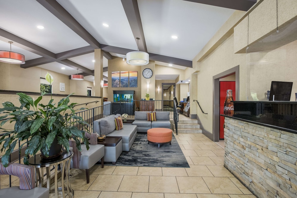 Best Western Asheville -Blue Ridge Parkway 27/40