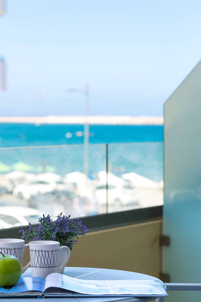 Meltemi Coast Suites 61/68