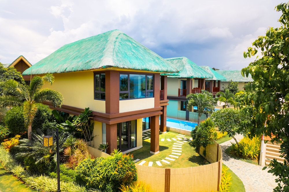 H Resort Bohol – The Coral Cliff by SMS Hospitality in CALAPE