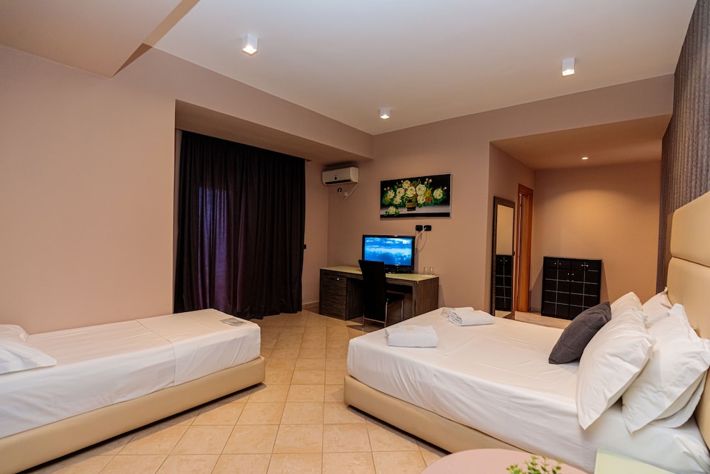 Hotel Aliko 28/63
