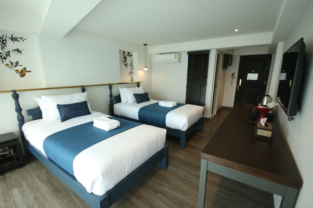 STANDARD, TWIN BEDS