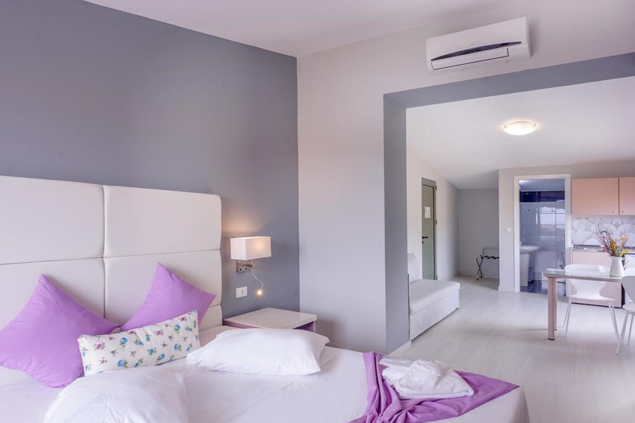 Sunrise Village Hotel 15/36